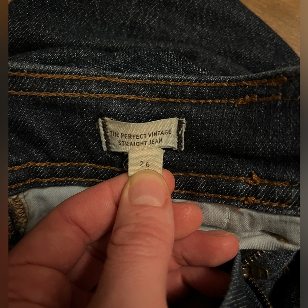 Perfect vintage straight jean size 26 cropped